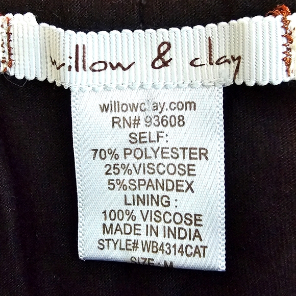 Willow & Clay Embroidered Mini Skirt - Picture 7 of 9